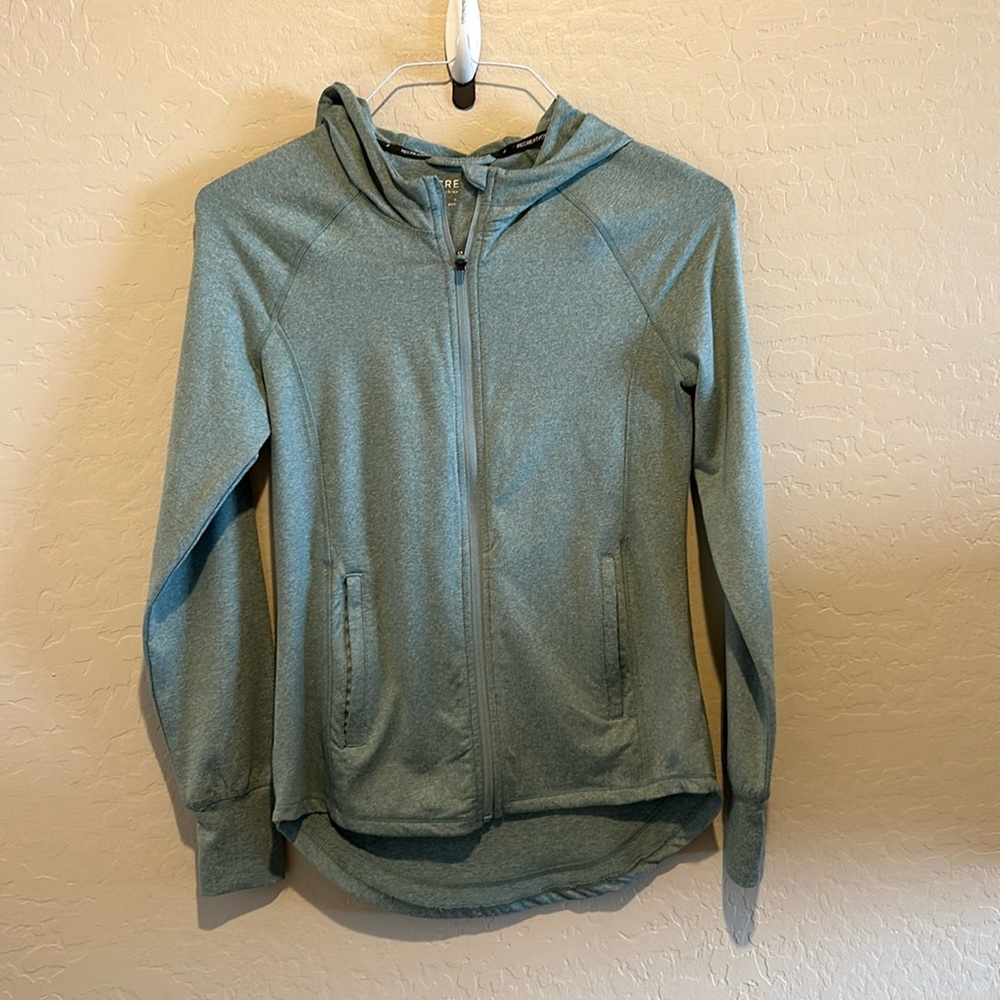 Recreation zip up hooded sweatshirt size xs